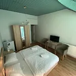 Fiorita Vendeghaz Bed & Breakfast 4*