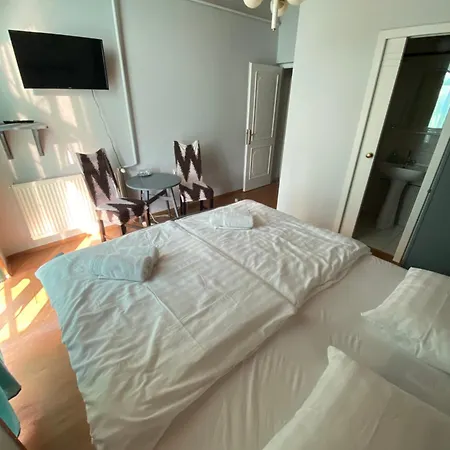 Fiorita Vendeghaz Bed & Breakfast *